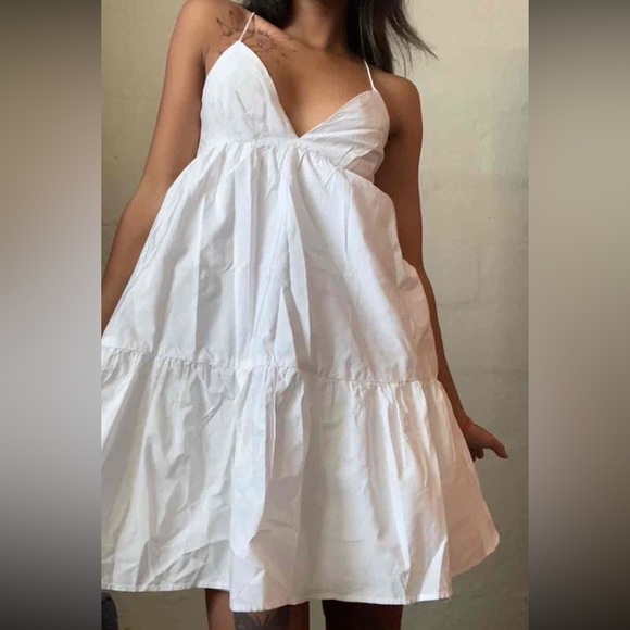 Zara white poppy v neck mini babydoll tiered dress - Picture 3 of 9